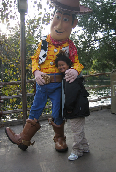 Mari meets Woody!