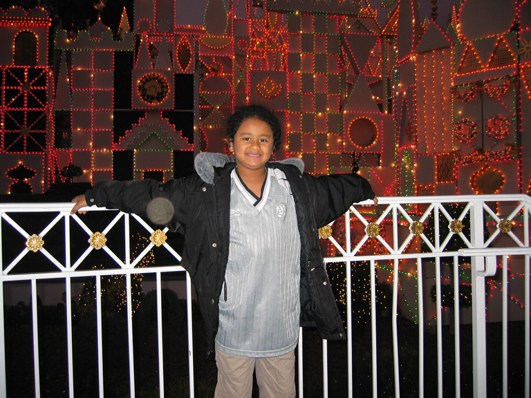 Mari checks out the Christmas version of It's a Small World!