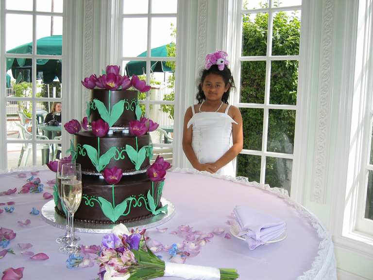 Mari likes the wedding cake!