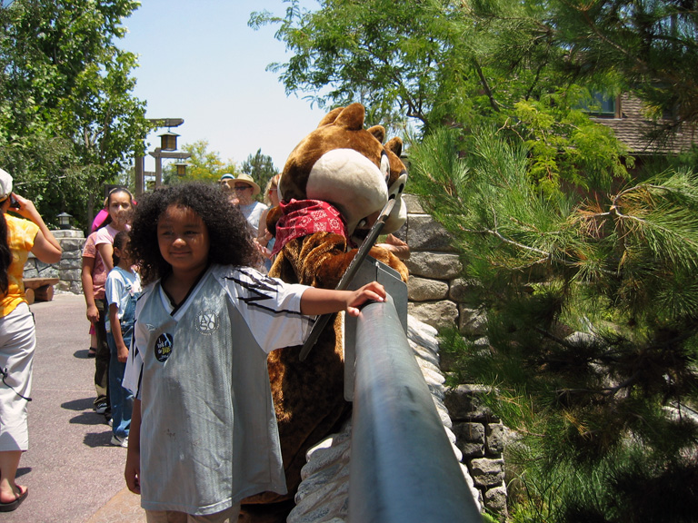 Mari hangs out with Chip n' Dale!