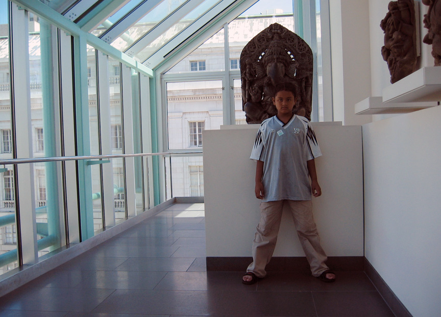 Mari visits the Asian museum of art!