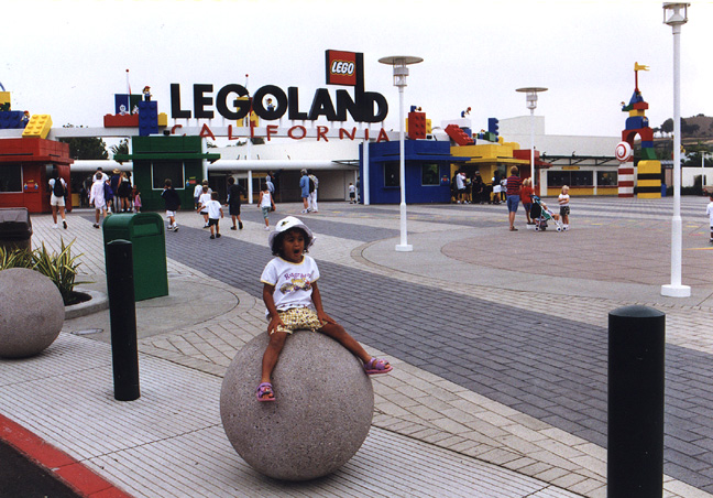 Mari goes to Legoland!